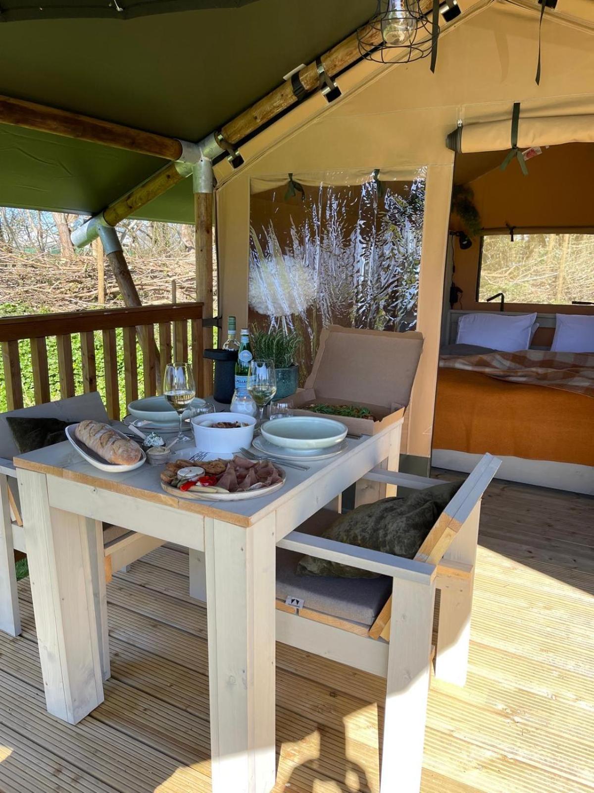 Camping Zee Van Tijd Holwerd Ngoại thất bức ảnh